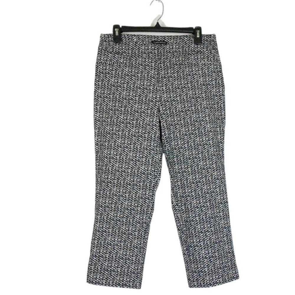 Hilary Radley Womens Capri Pants M L Black White Geometric Pockets Slimming